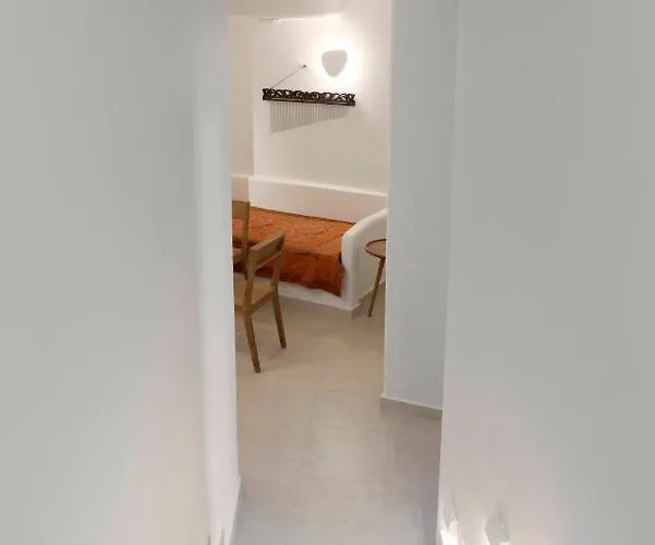 Thallos Cave House And بيت للعطل *