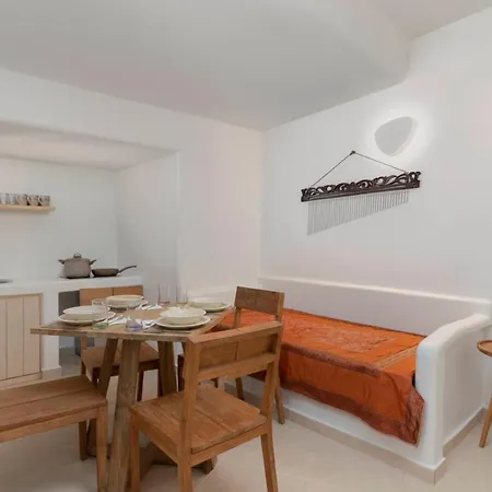 Thallos Cave House And Vakantiehuis *