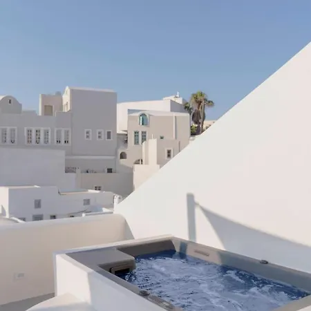 Thallos Cave House And Karterados (Santorini)