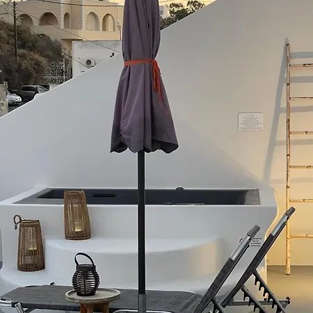 Thallos Cave House And