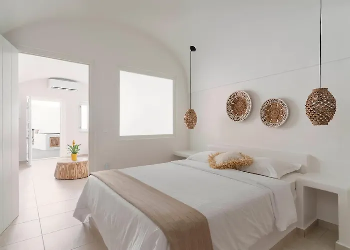 Feriehus Thallos Cave House And *