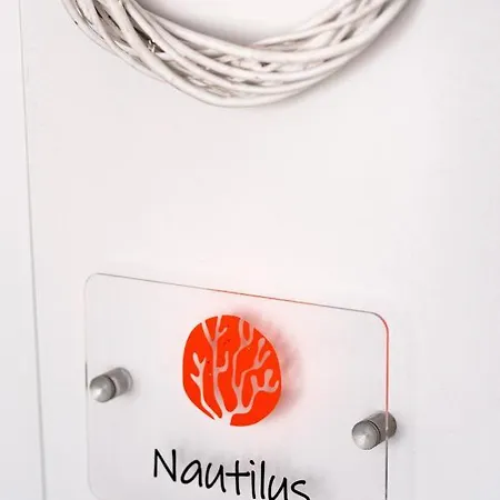 Thallos Cave House And Karterados (Santorini)