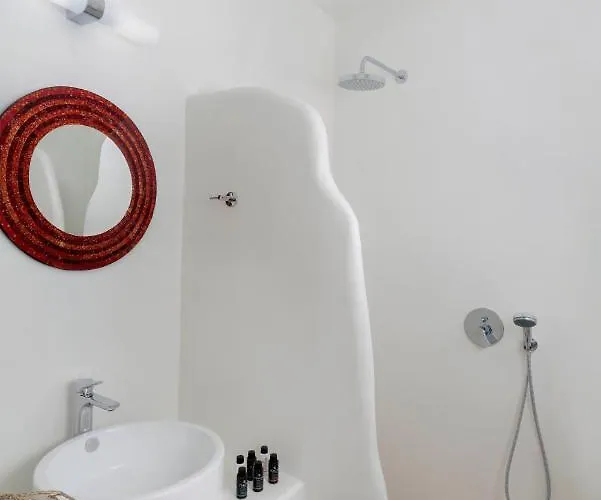 Thallos Cave House And *